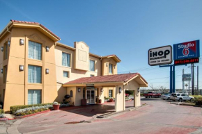 Hotels in White Settlement